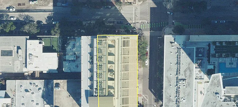 200 1st S Ave