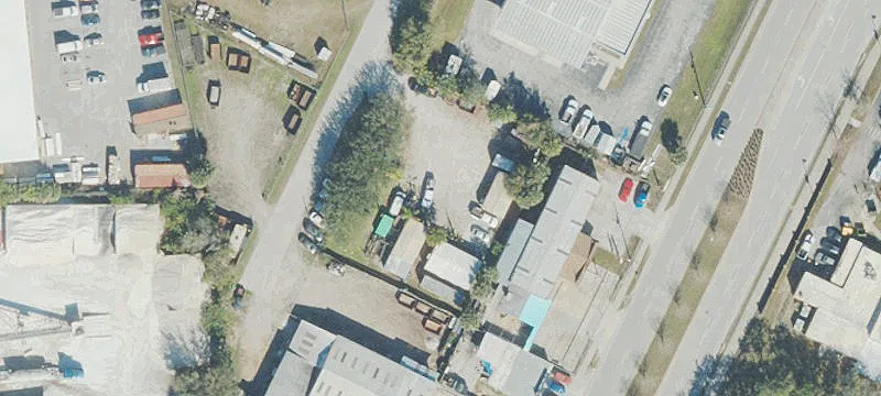 1823 Mars St