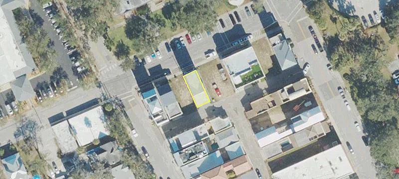 140 Julia St