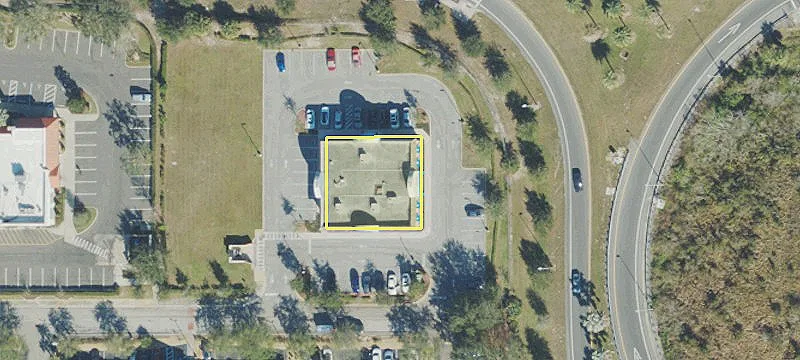 1360 Saxon Blvd