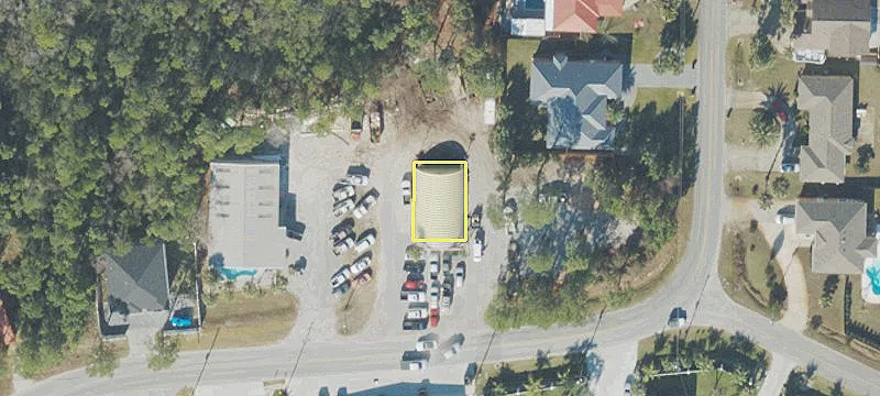 195 Holiday Rd