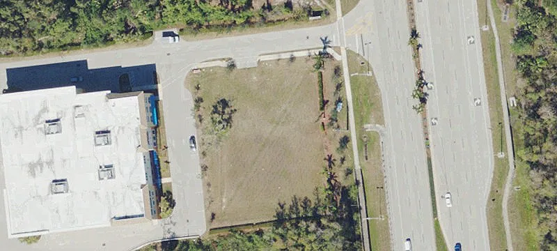 22774 Tamiami Trl