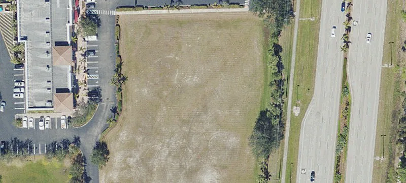 21780 Tamiami Trl