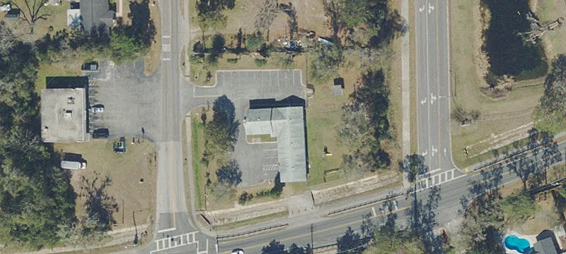 101 Suzanne Ave