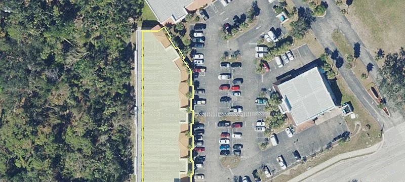 5781 Bayshore Rd
