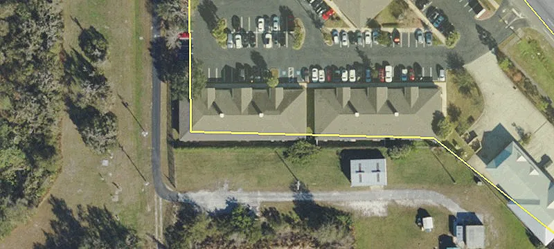 5476 Lithia Pinecrest Rd