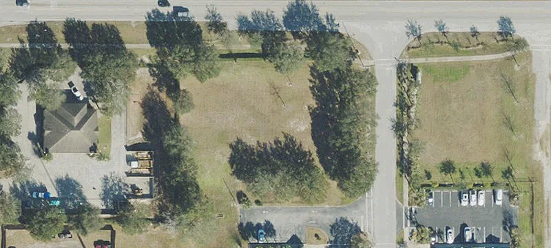 1312 Tractor Way