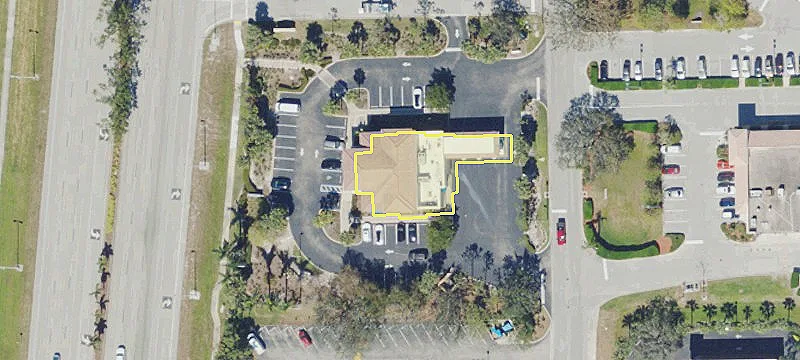 21331 Tamiami Trl
