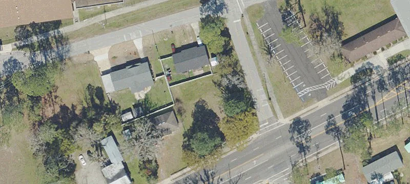 255 Roberts S St