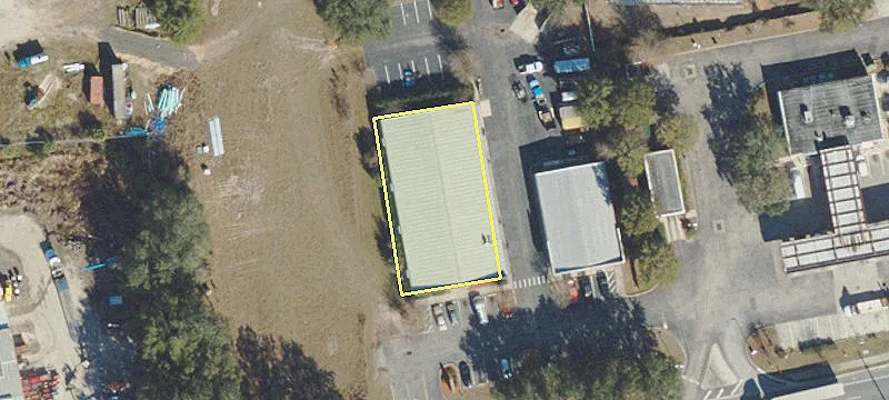 3356 Main St