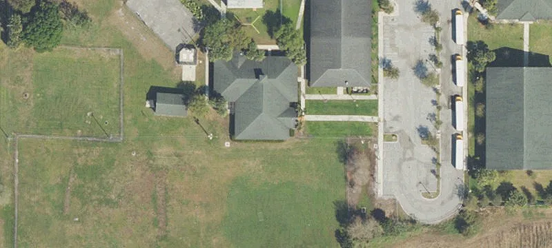7368 State Rd 15
