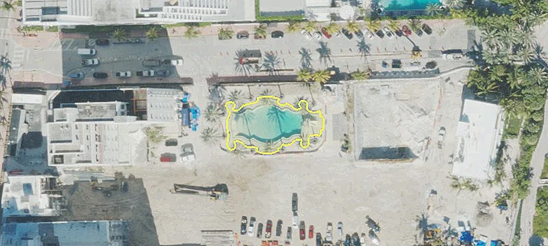 1775 Collins Ave