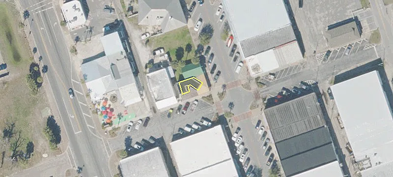 112 Reid Ave