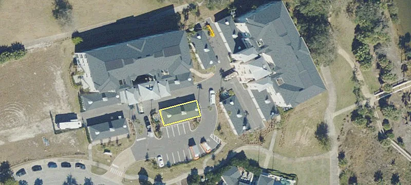 425 Riverfront Dr