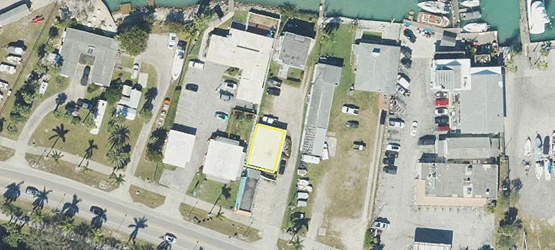 1002 Seaway Dr
