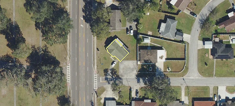 305 Parsons Ave