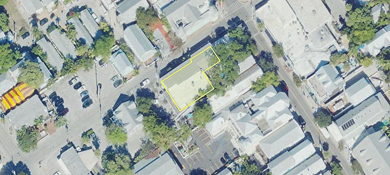 700 Duval St