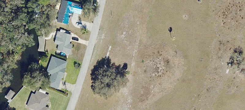 869 Peachtree Dr