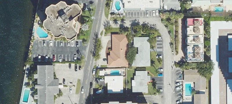 420 Riverside Dr