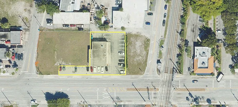 413 Boynton Bch Blvd