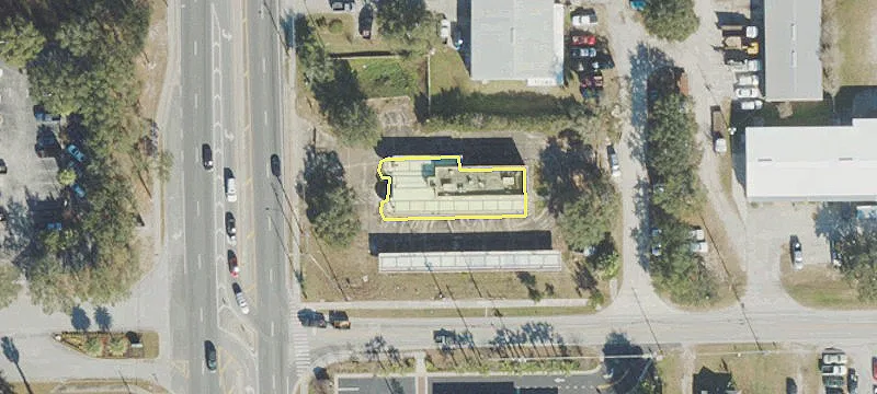 1601 Woodland Blvd