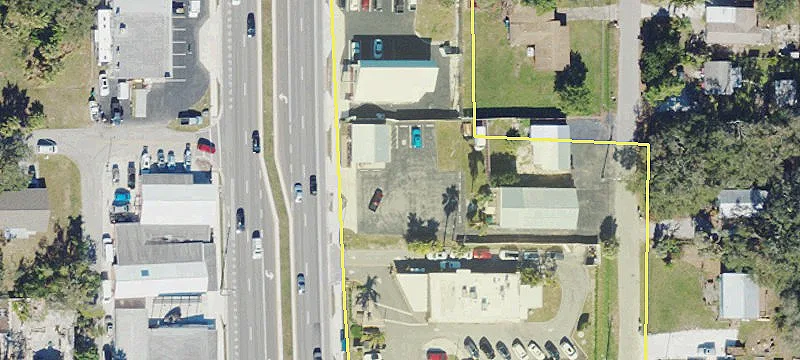 132 Tamiami Trl