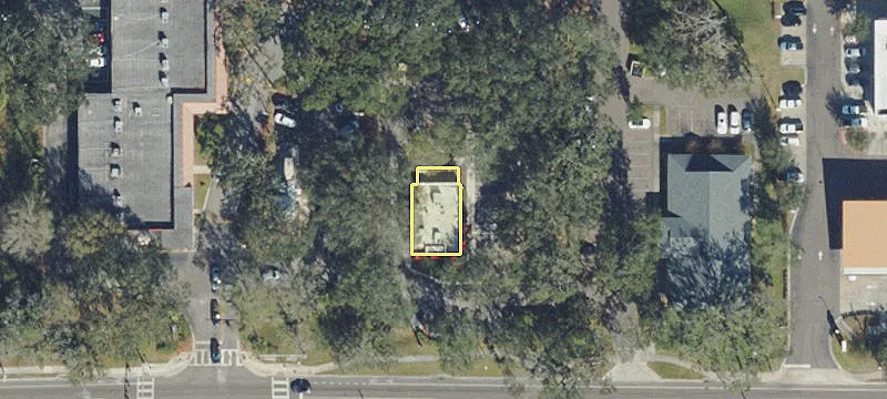 2218 Bloomingdale Ave
