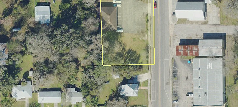 129 Main St