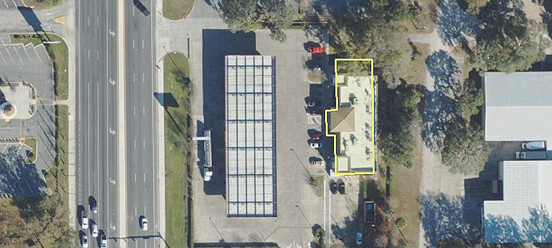 3861 Suncoast Blvd