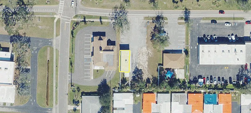 712 Shamrock Blvd