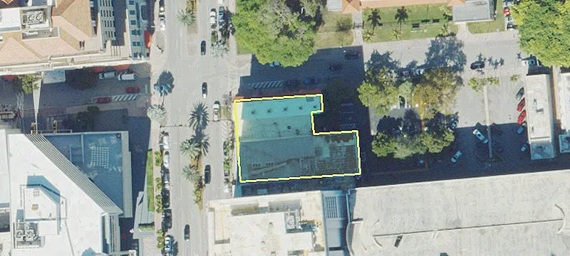 2105 Ponce De Leon Blvd