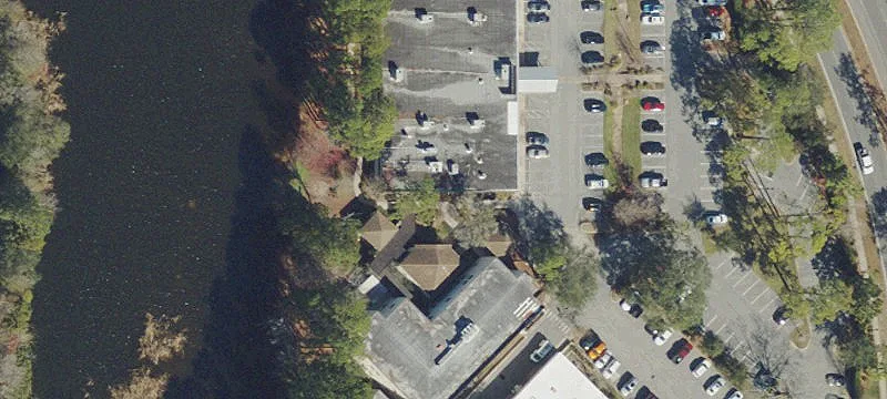 1900 Corporate Sq Blvd
