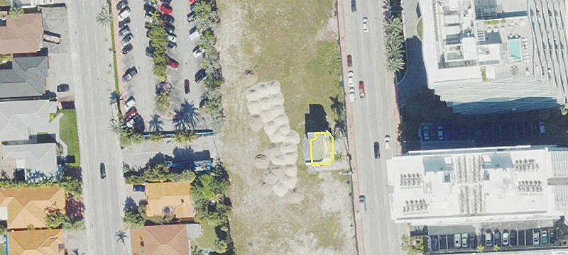 9300 Collins Ave