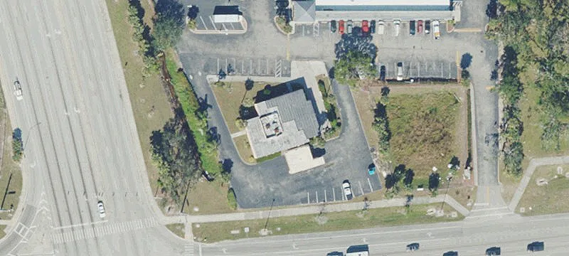 1800 Tamiami Trl