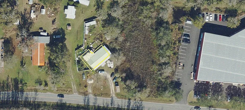 21035 Leonard Rd
