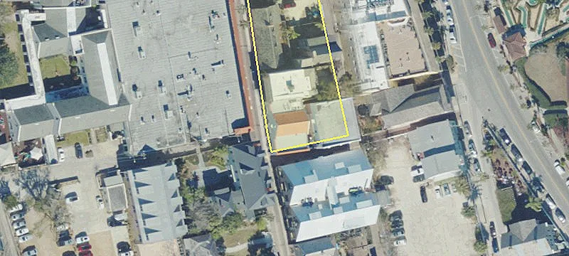 9 Aviles St