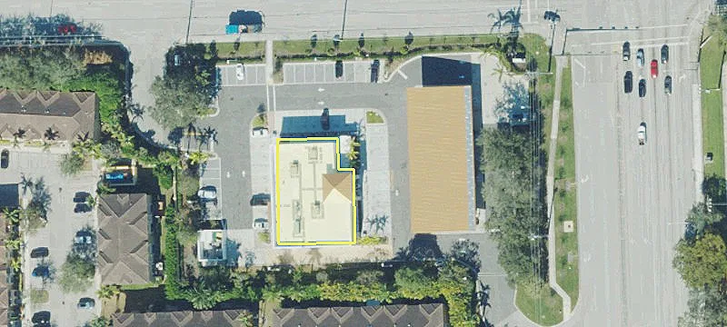 1700 Douglas Rd