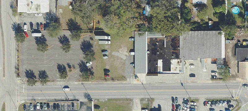 1230 Magnolia St