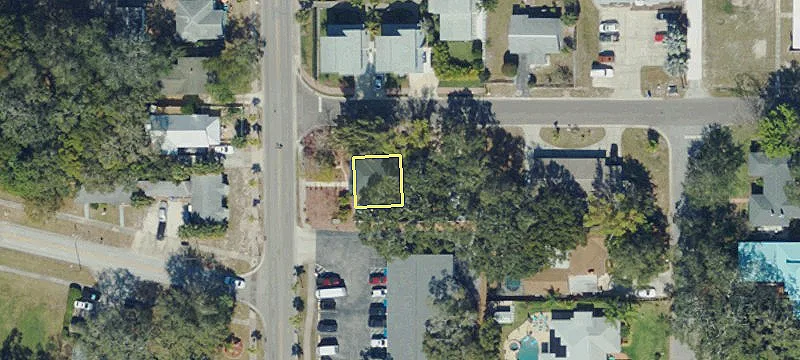 559 Douglas Ave
