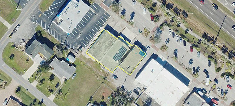 2681 Tamiami Trl