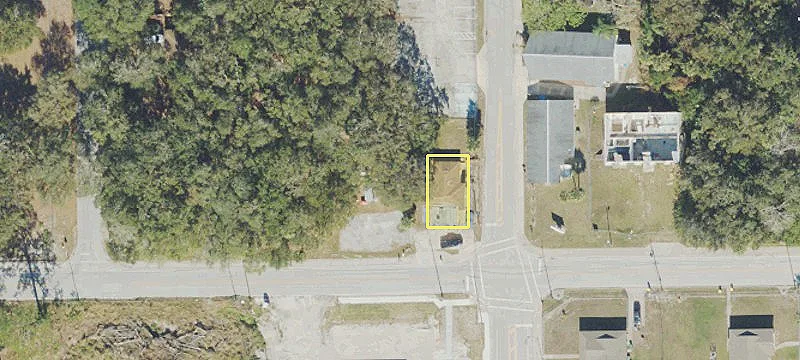 2906 Main St