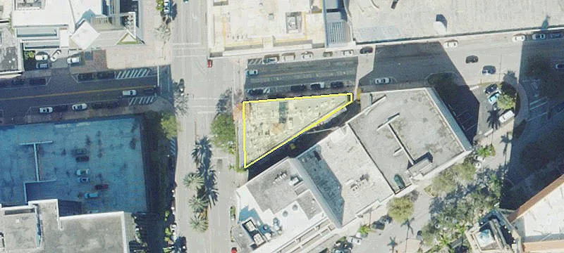 162 Alcazar Ave
