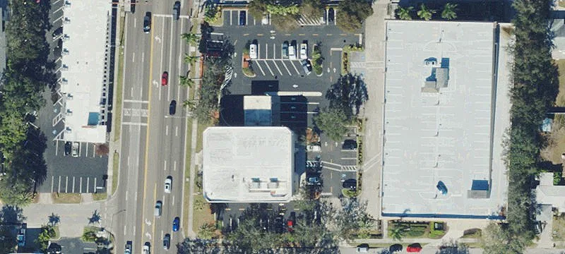2891 Tamiami Trl