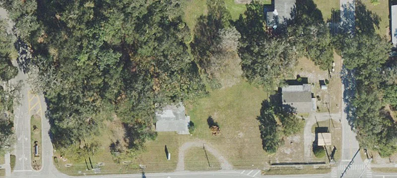 4218 Main St