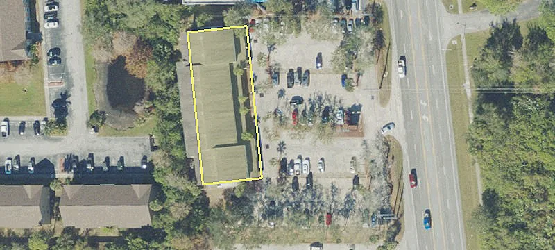 2425 Courtenay Pkwy