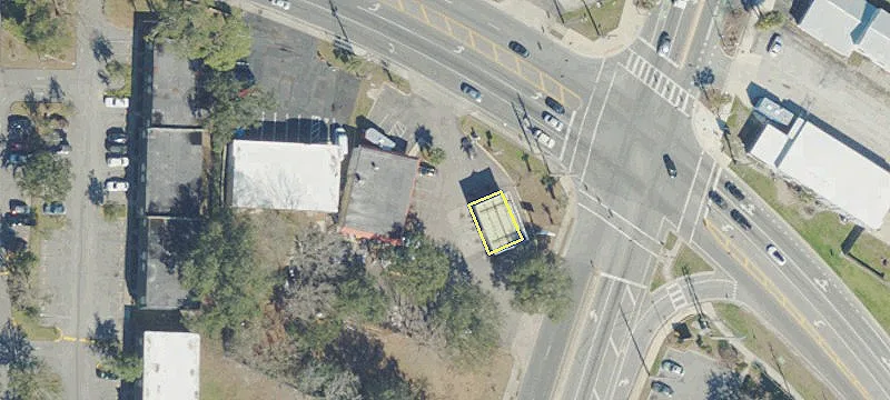 1720 Main St