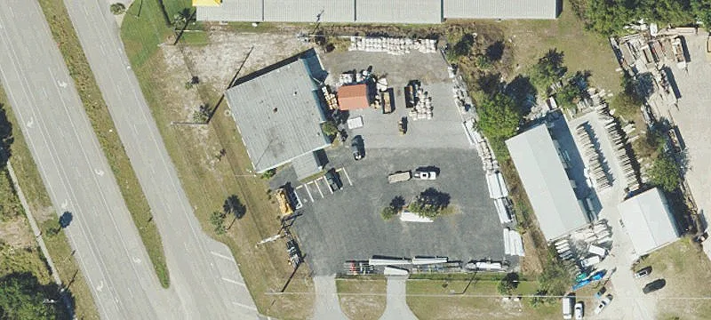 2304 Us Hwy 1st 1