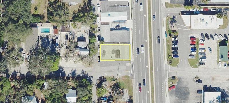 107 Tamiami Trl