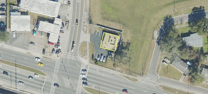 101 Willow Ave