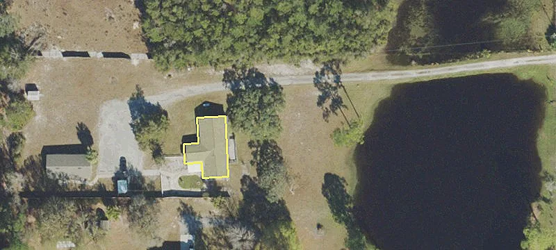 2560 Shady Ln